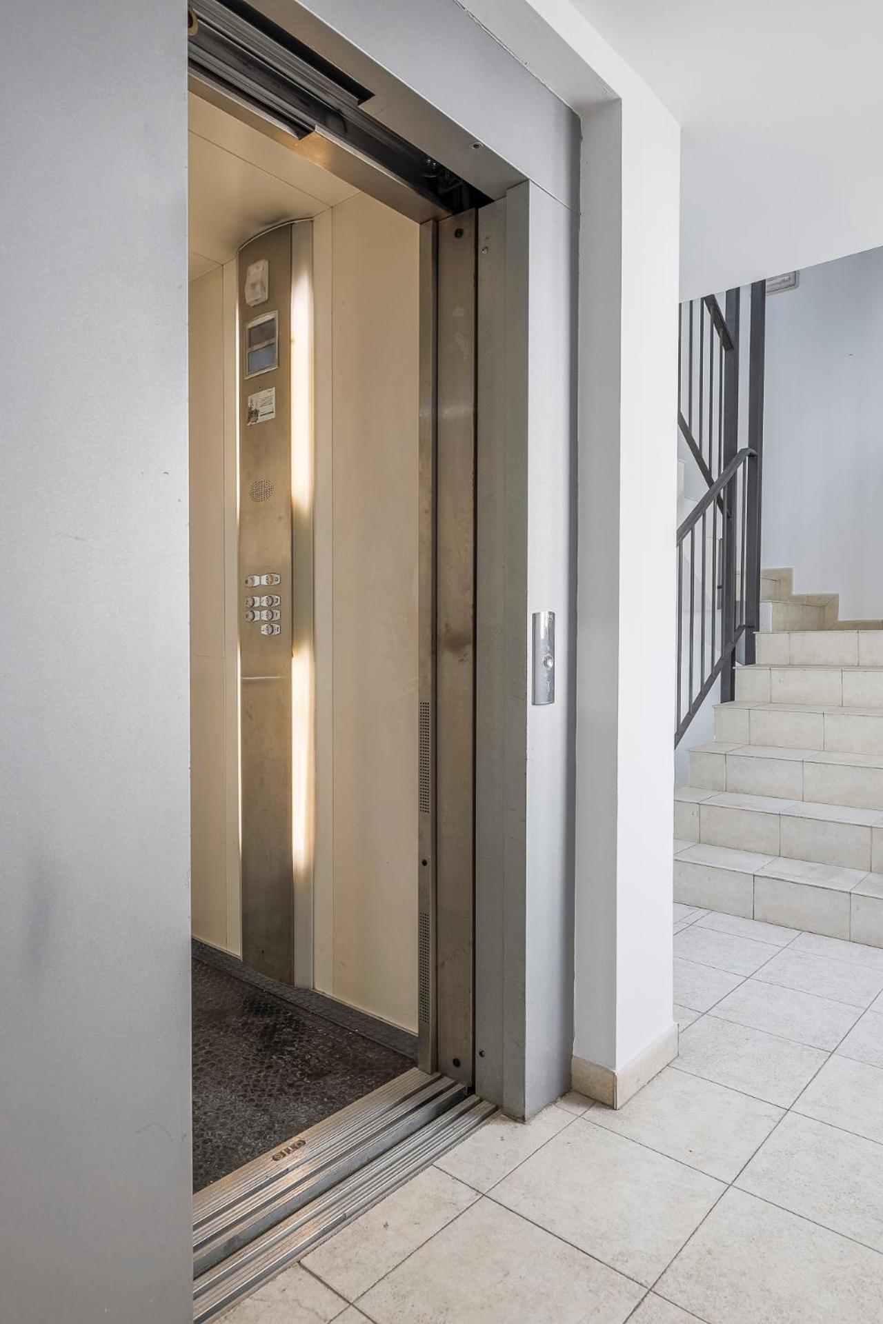 Algaba 3 D Planta Apartment La Algaba Bagian luar foto